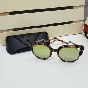 DIFF Cateye Sunglasses